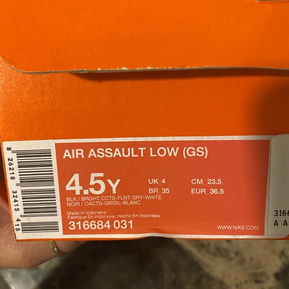 Air Assault Low Nike - Picture 4 of 5